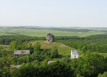 Палаци, фортеці, монастирі