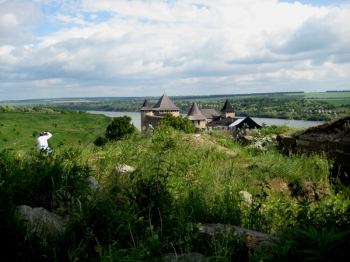 Кам’яне кільце Поділля (фортеці, печери, сплав по Дністру)