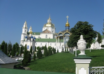 Тур замками та святинями Галичини, Волині