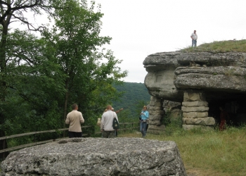 Днестр и пещеры Тернопольщины